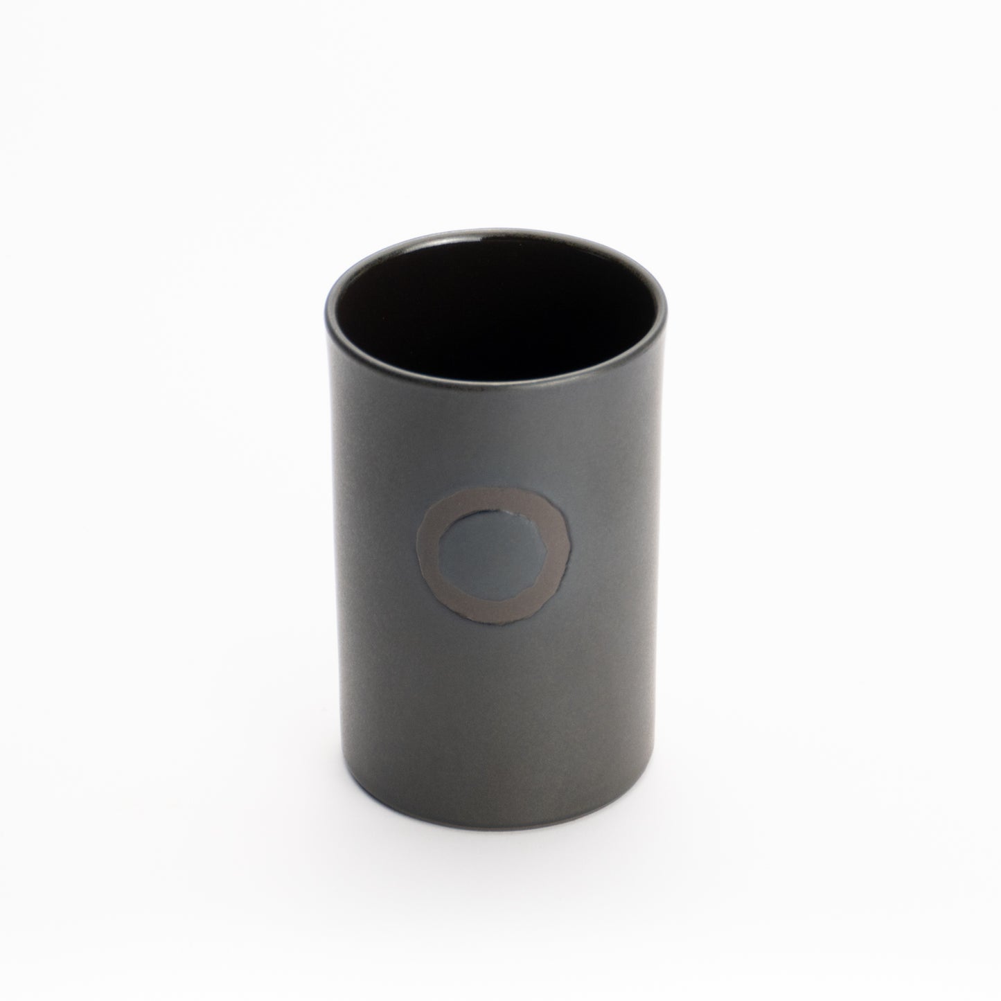湯呑　黒釉　QUTOTEN KOTOPOTTER