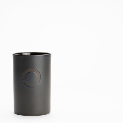 湯呑　黒釉　QUTOTEN KOTOPOTTER