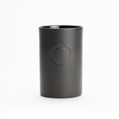 湯呑　黒釉　QUTOTEN KOTOPOTTER