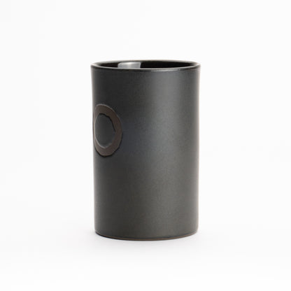 湯呑　黒釉　QUTOTEN KOTOPOTTER