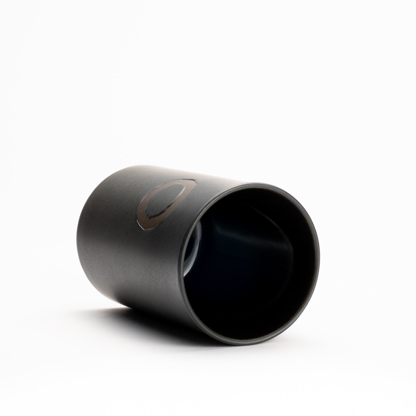 湯呑　黒釉　QUTOTEN KOTOPOTTER