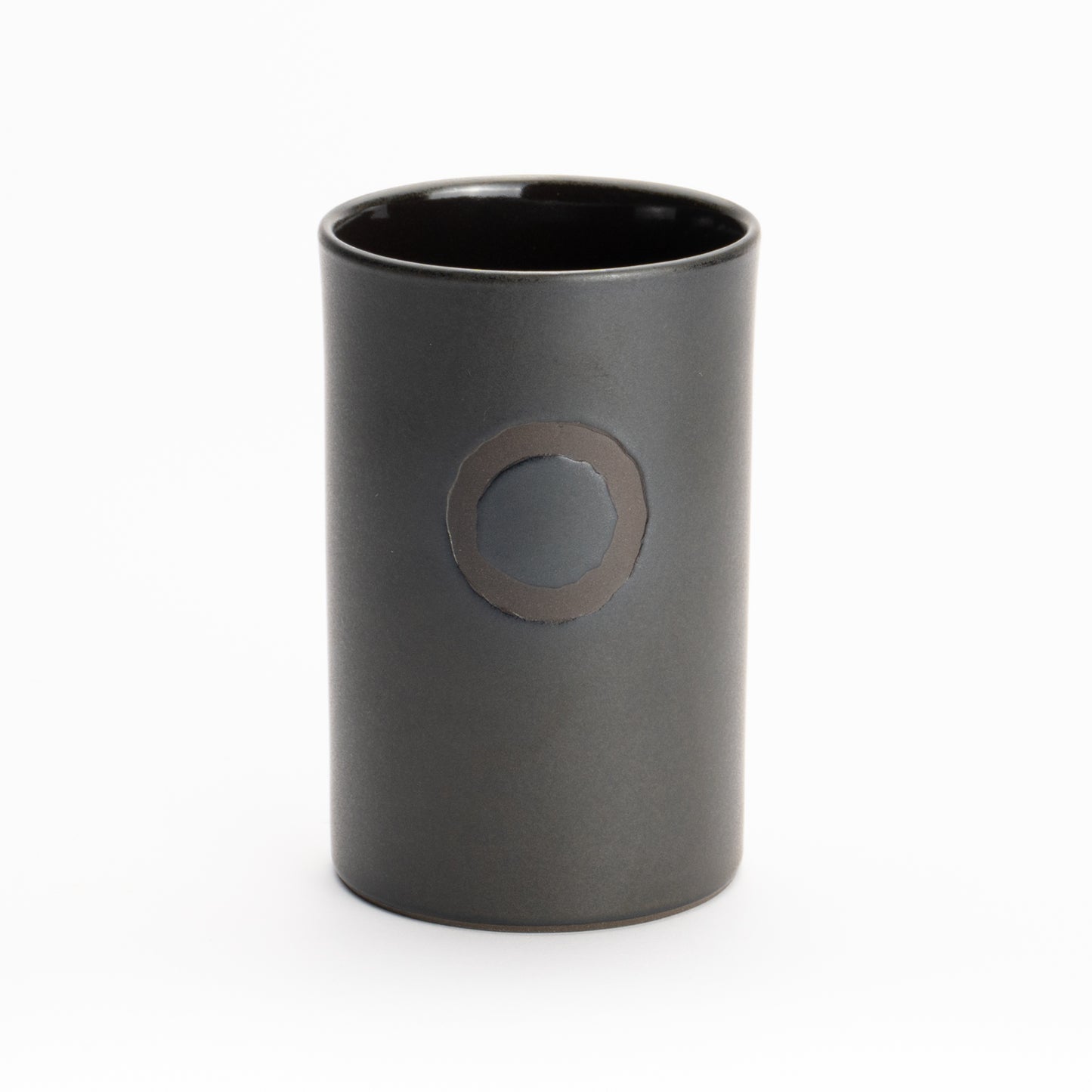 湯呑　黒釉　QUTOTEN KOTOPOTTER