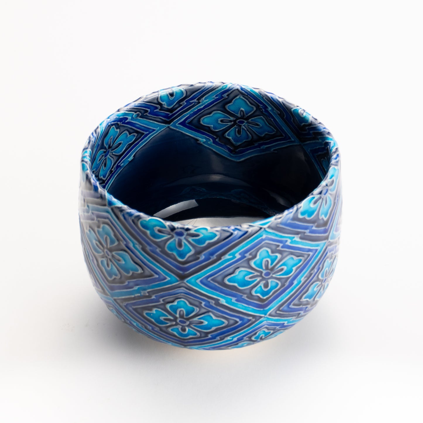 Matcha bowl -Pum blossom & Dianmond by Ichinyo KOTOPOTTER