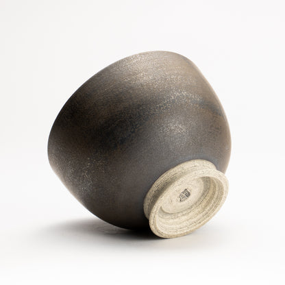 抹茶碗　丸形"鉄黒"　髙橋康治 KOTOPOTTER