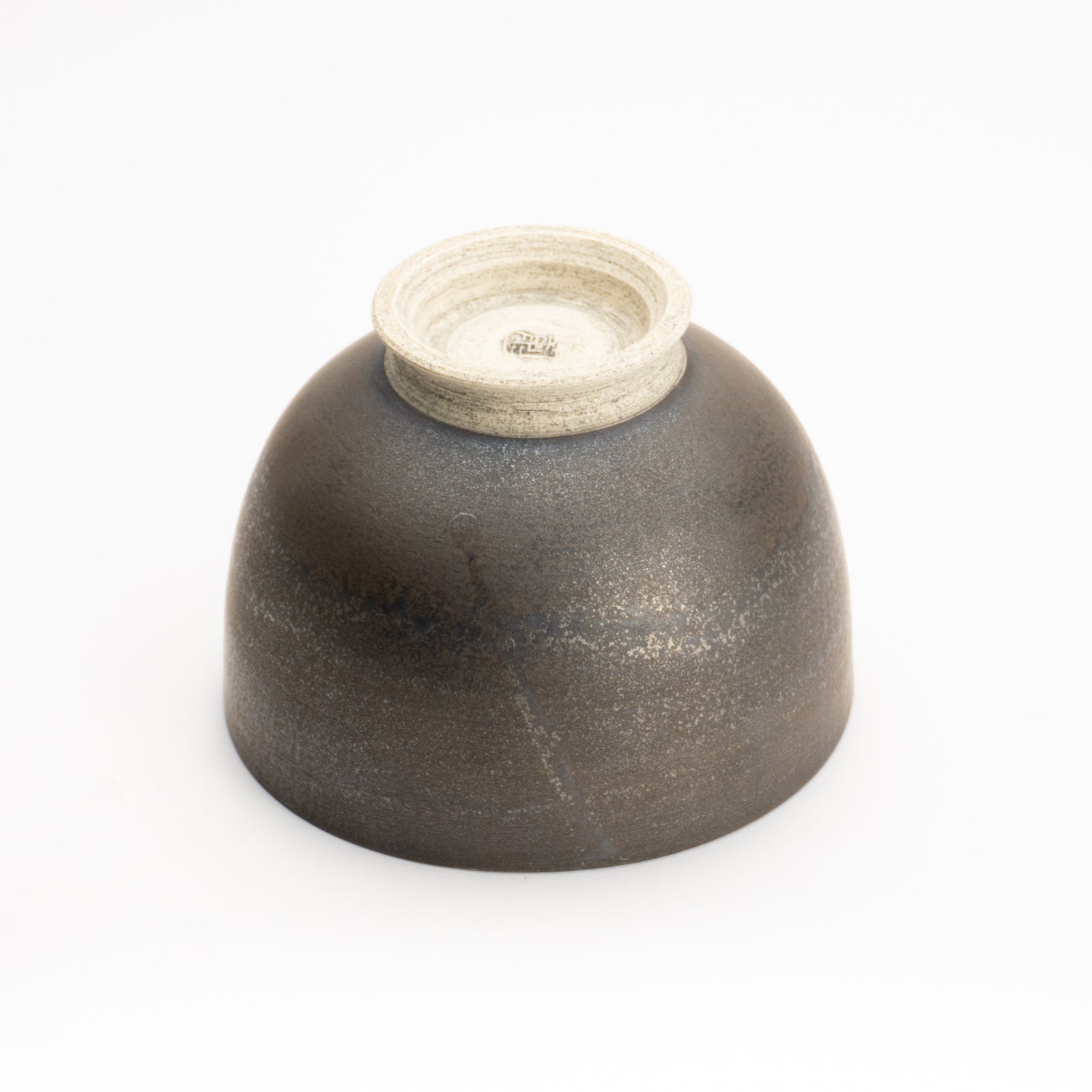 抹茶碗　丸形"鉄黒"　髙橋康治 KOTOPOTTER