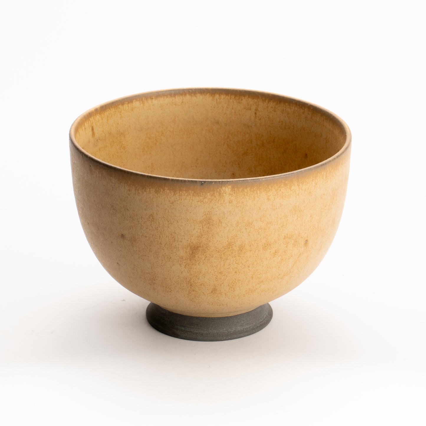 抹茶碗　丸形"銹茶"　髙橋康治 KOTOPOTTER