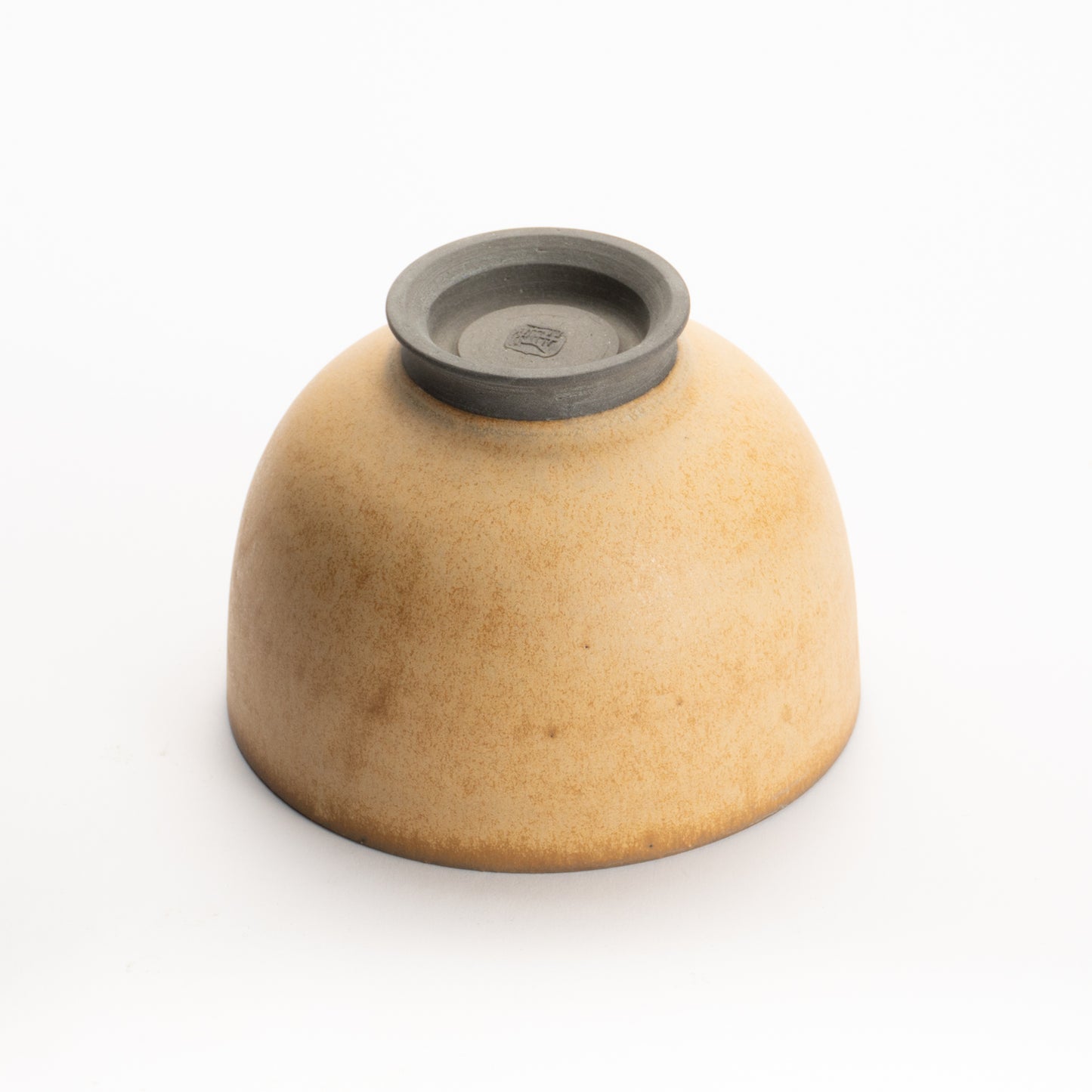 抹茶碗　丸形"銹茶"　髙橋康治 KOTOPOTTER