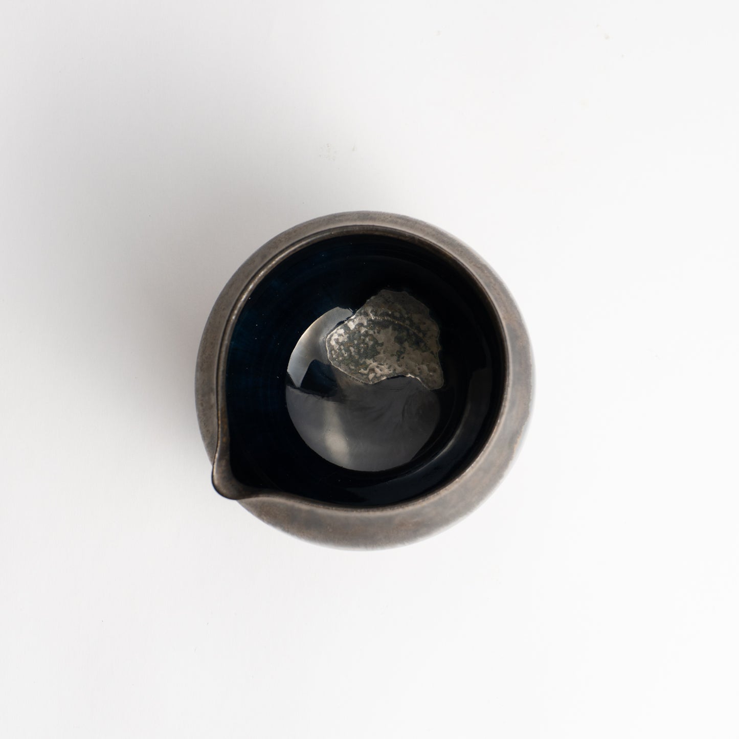 片口酒器　パラジウム彩 碧黒釉　髙橋康治 KOTOPOTTER