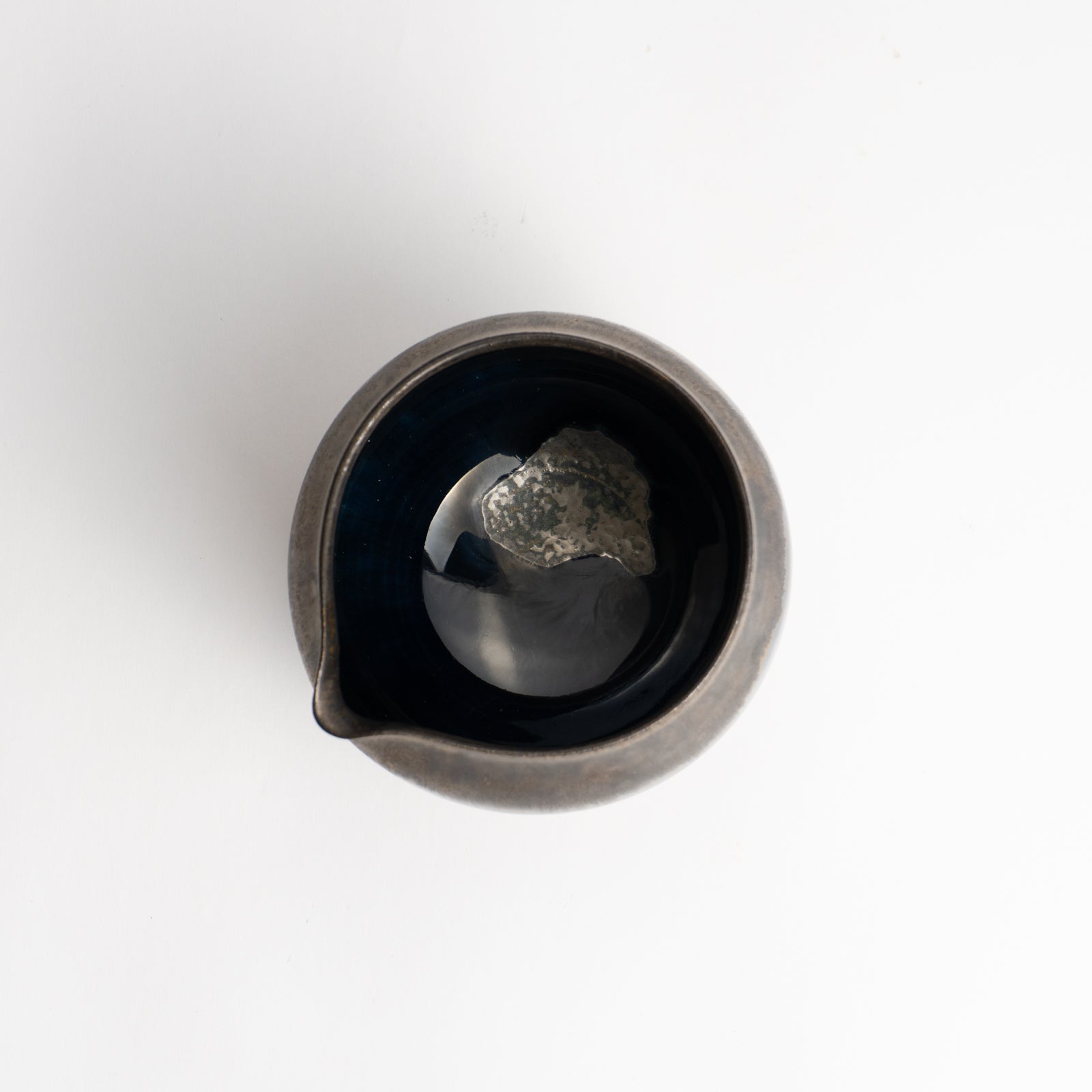 片口酒器　パラジウム彩 碧黒釉　髙橋康治 KOTOPOTTER