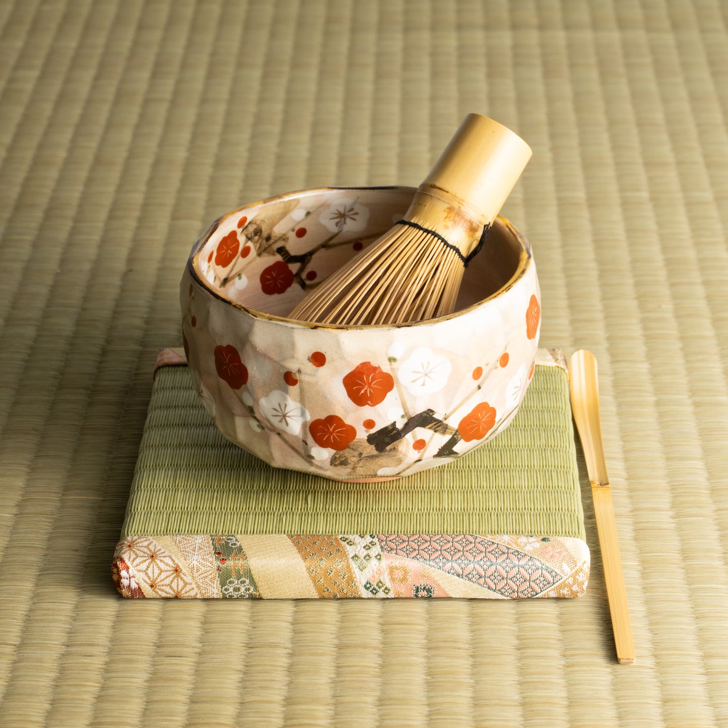 抹茶碗　紅白梅図　俊山窯 KOTOPOTTER