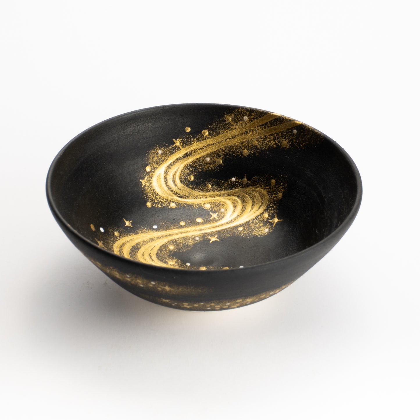 抹茶碗(平)　黒糖金銀彩"銀河"　善昇 KOTOPOTTER