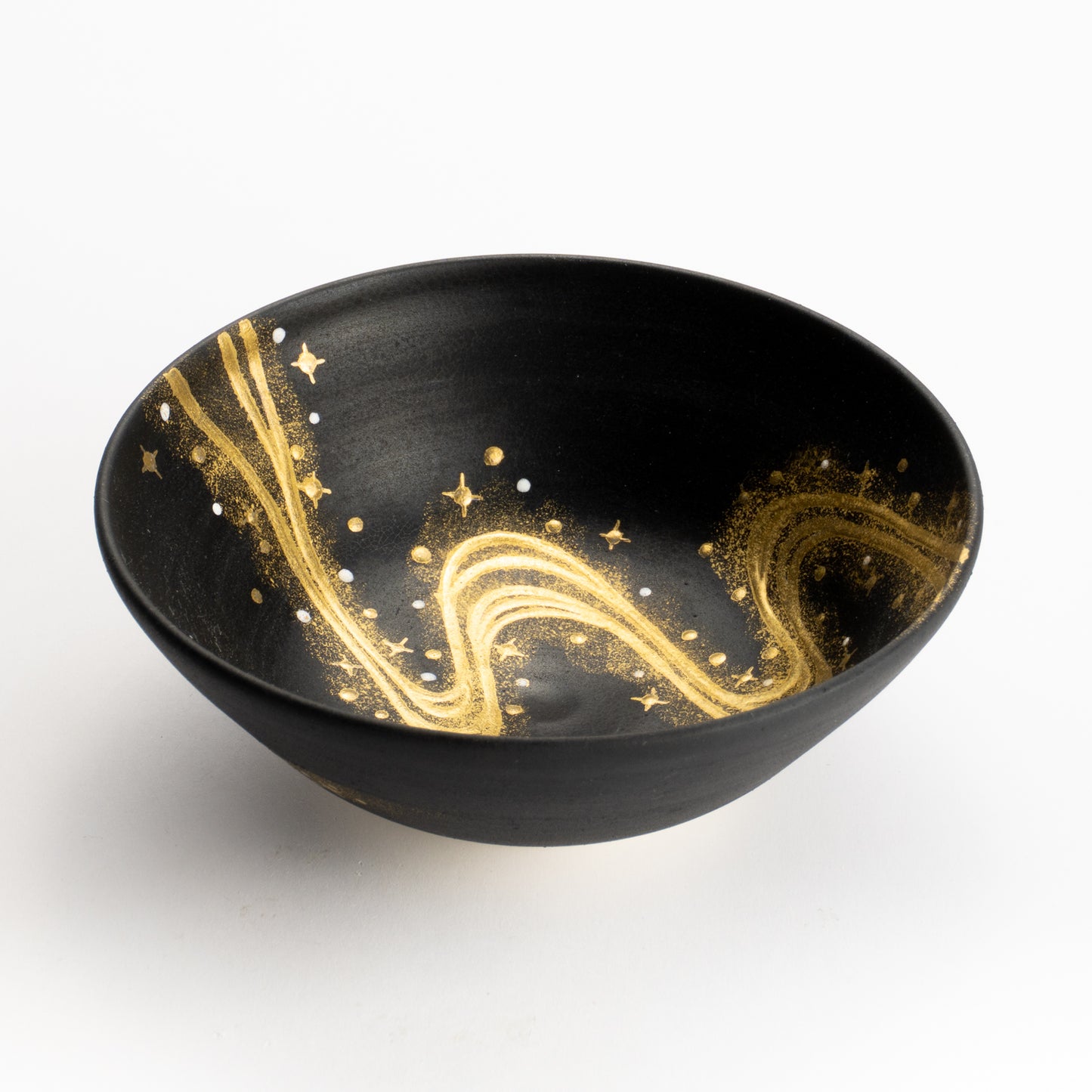 抹茶碗(平)　黒糖金銀彩"銀河"　善昇 KOTOPOTTER