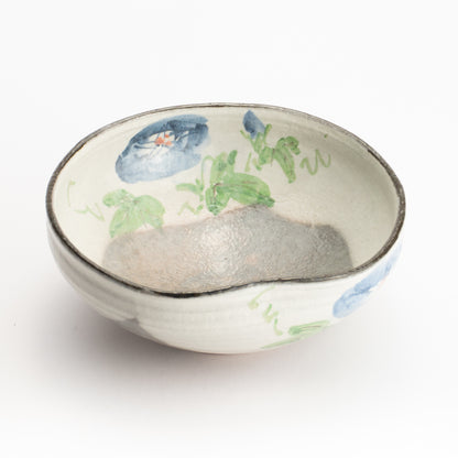抹茶碗(平)　白化粧"紫陽花"　与し三 KOTOPOTTER
