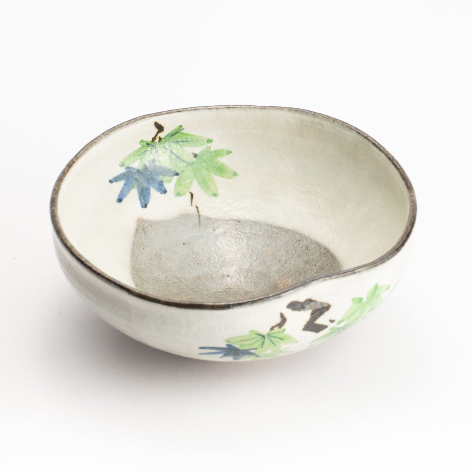 抹茶碗(平)　白化粧"青楓"　与し三 KOTOPOTTER