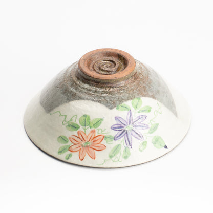 抹茶碗(平)　白化粧"鉄仙"　与し三 KOTOPOTTER