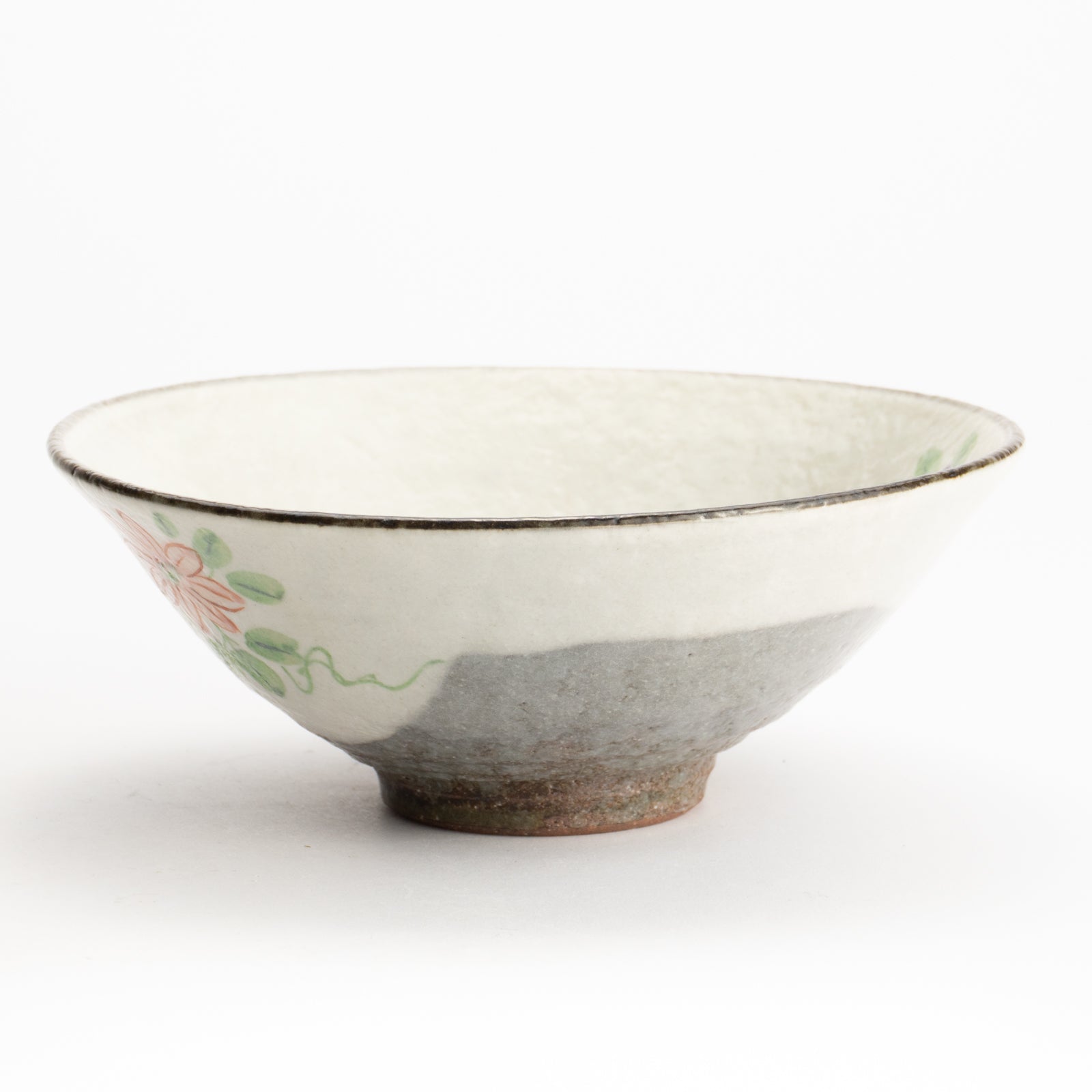 抹茶碗(平)　白化粧"鉄仙"　与し三 KOTOPOTTER