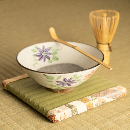 抹茶碗(平)　白化粧"鉄仙"　与し三 KOTOPOTTER