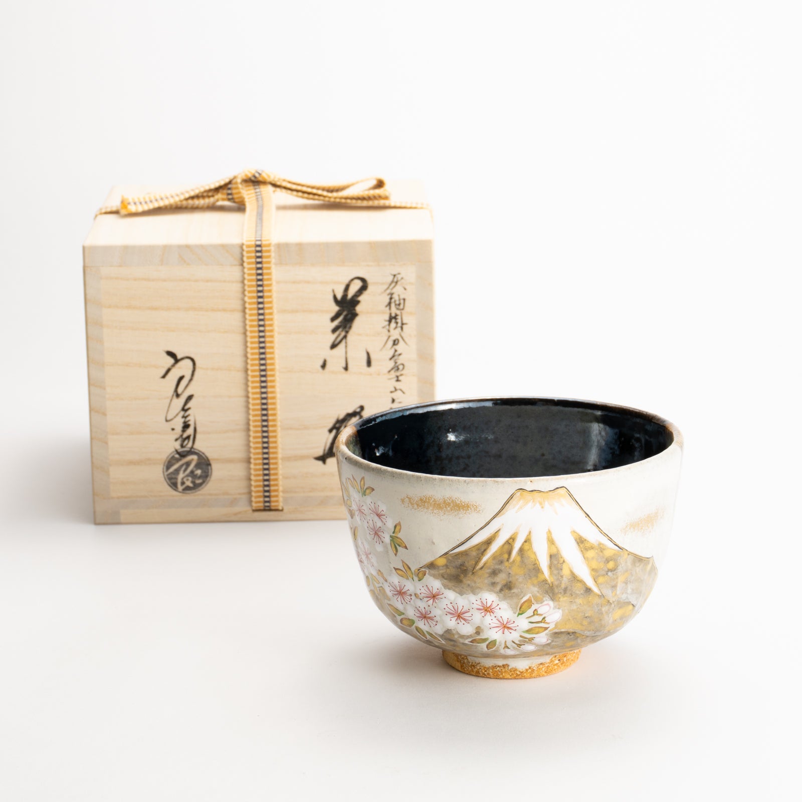 抹茶碗　灰釉掛分 富士に桜　良二 KOTOPOTTER