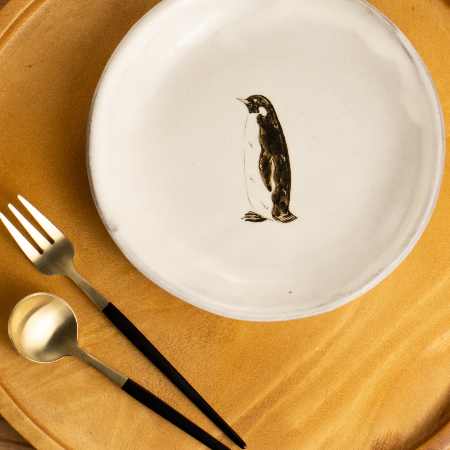 【清水焼】4.5寸 平皿　コウテイペンギン　澤田卓伸 KOTOPOTTER
