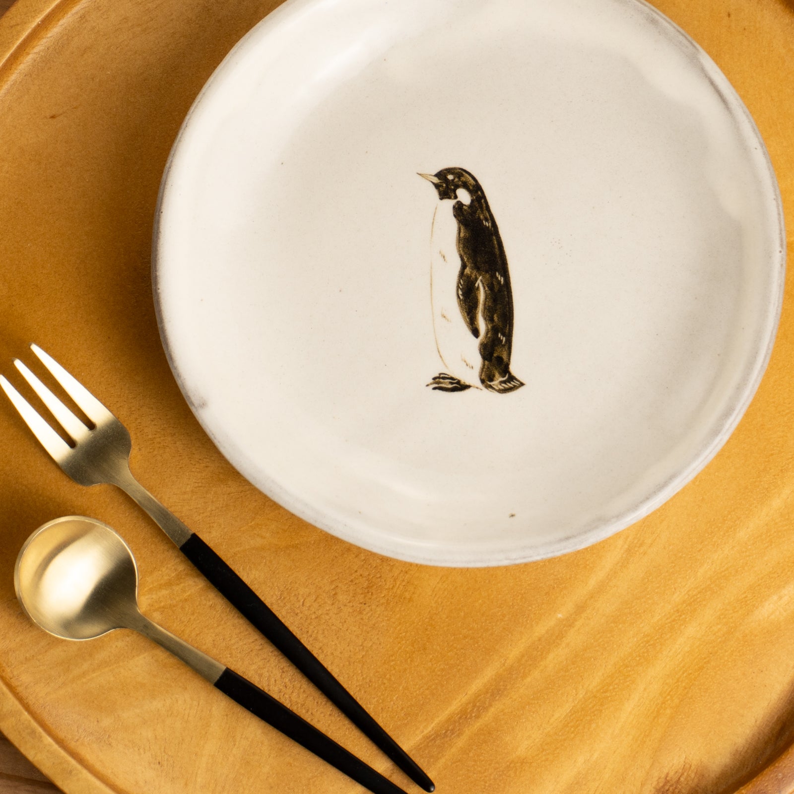 【清水焼】4.5寸 平皿　コウテイペンギン　澤田卓伸 KOTOPOTTER