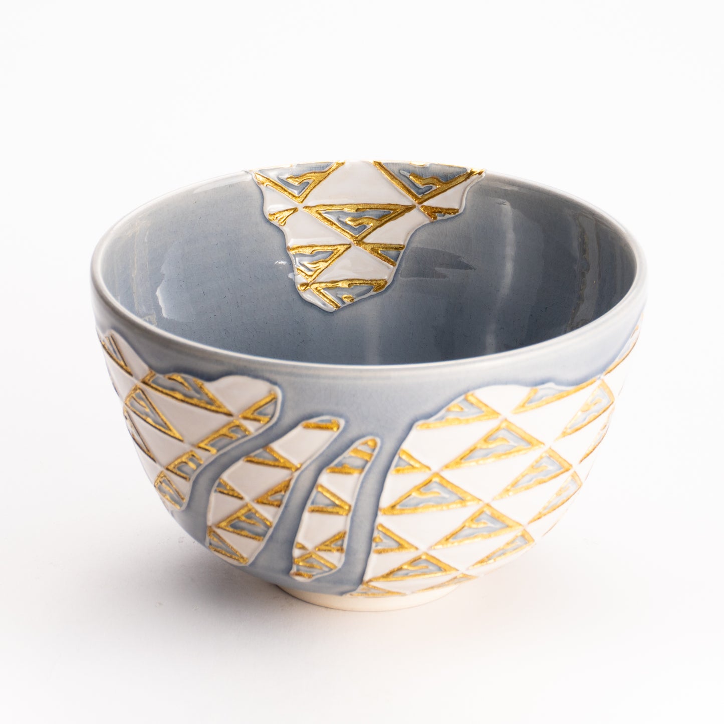 抹茶碗　淡紫交趾 "鱗鶴紋"　一如 KOTOPOTTER