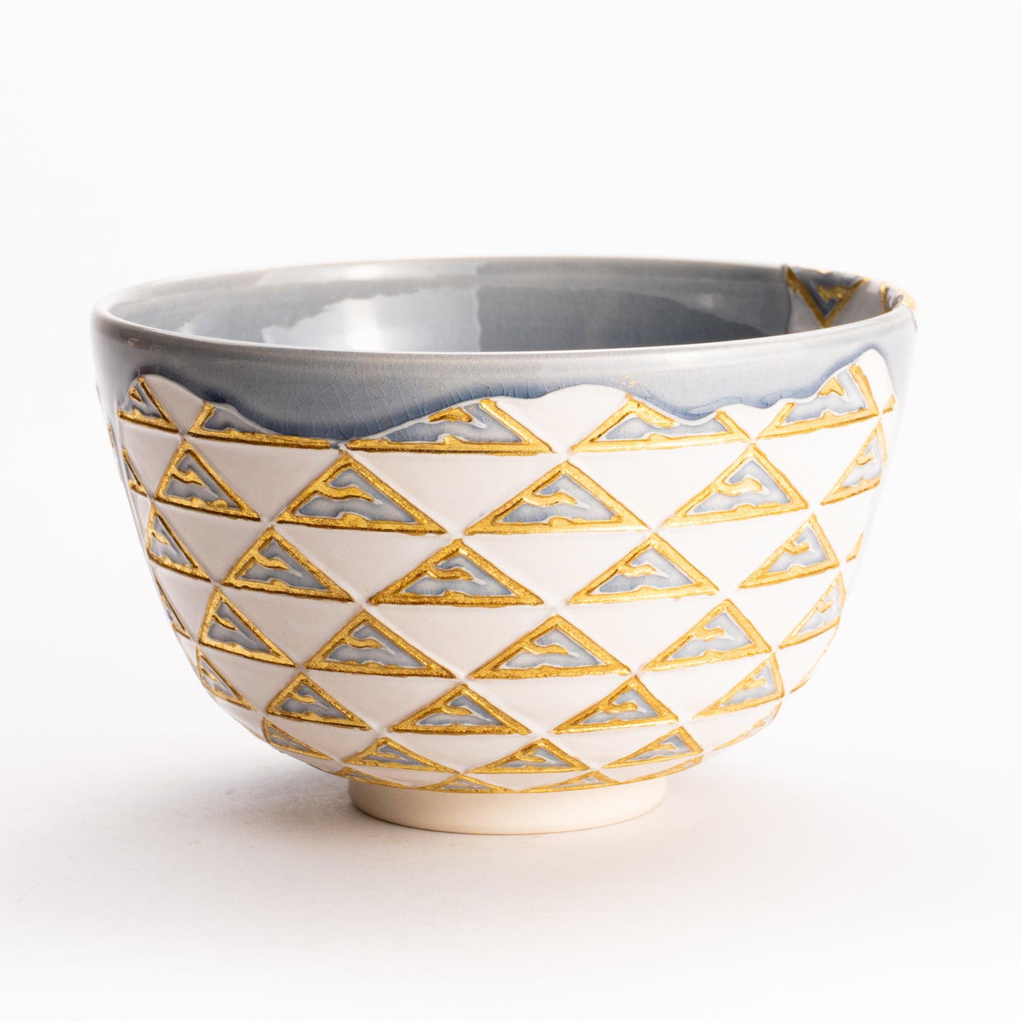 抹茶碗　淡紫交趾 "鱗鶴紋"　一如 KOTOPOTTER