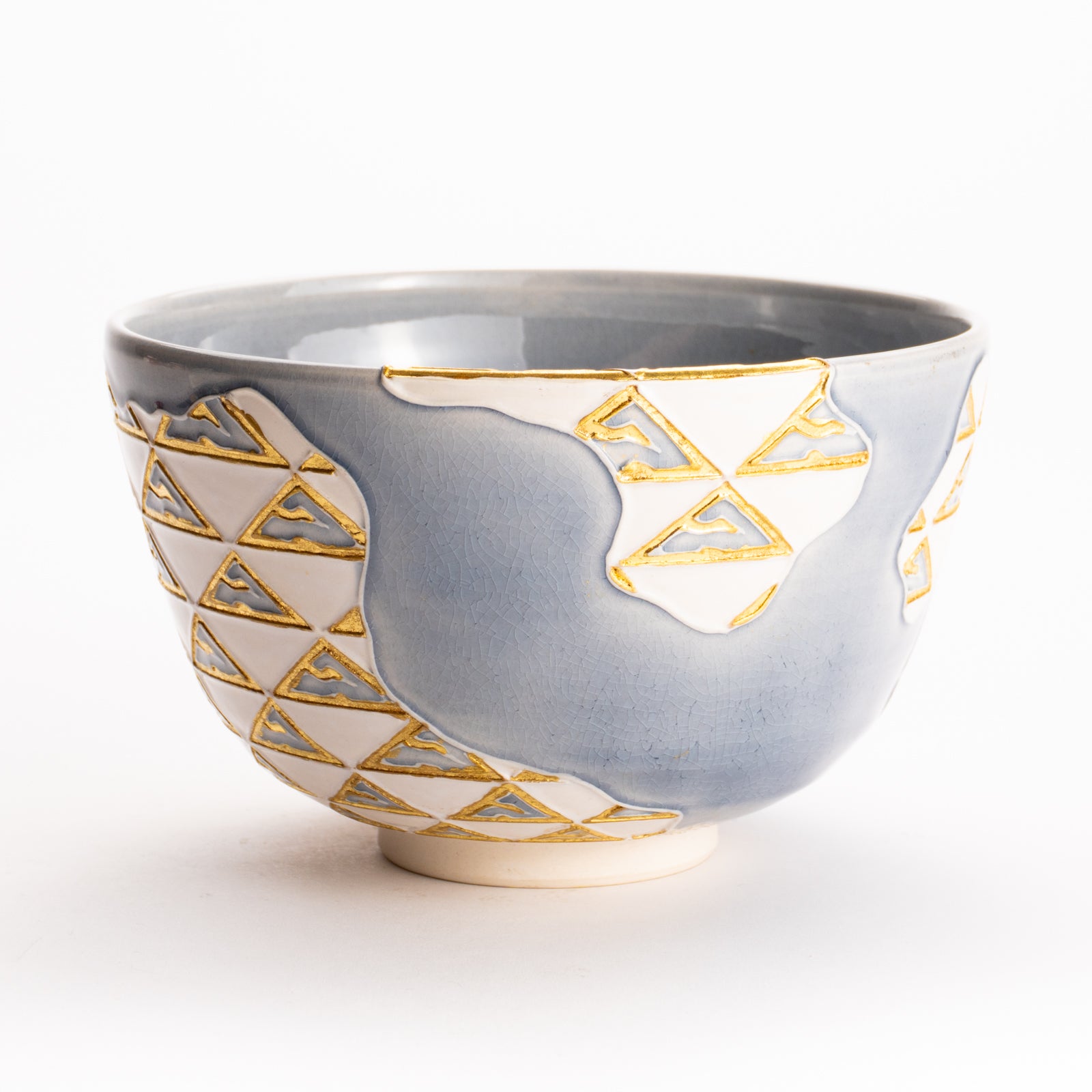 抹茶碗　淡紫交趾 "鱗鶴紋"　一如 KOTOPOTTER