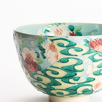 抹茶碗　淡青交趾 "桜に観世水"　一如 KOTOPOTTER