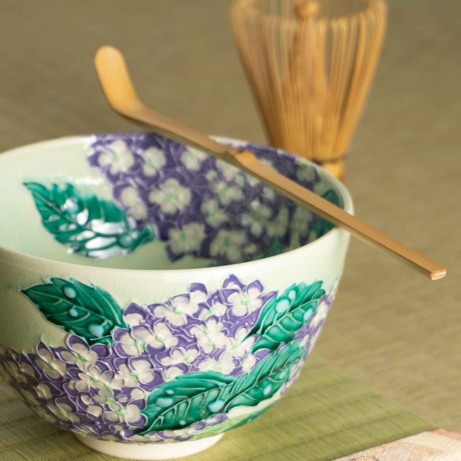 抹茶碗　白緑交趾 "紫陽花"　一如 KOTOPOTTER