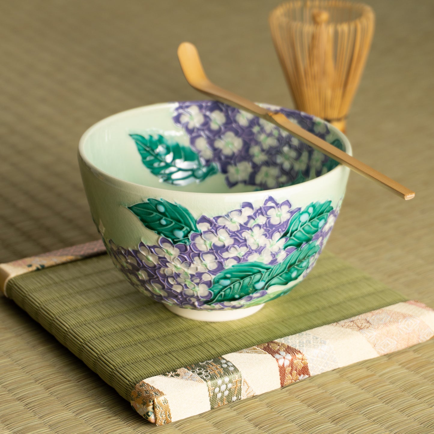 抹茶碗　白緑交趾 "紫陽花"　一如 KOTOPOTTER
