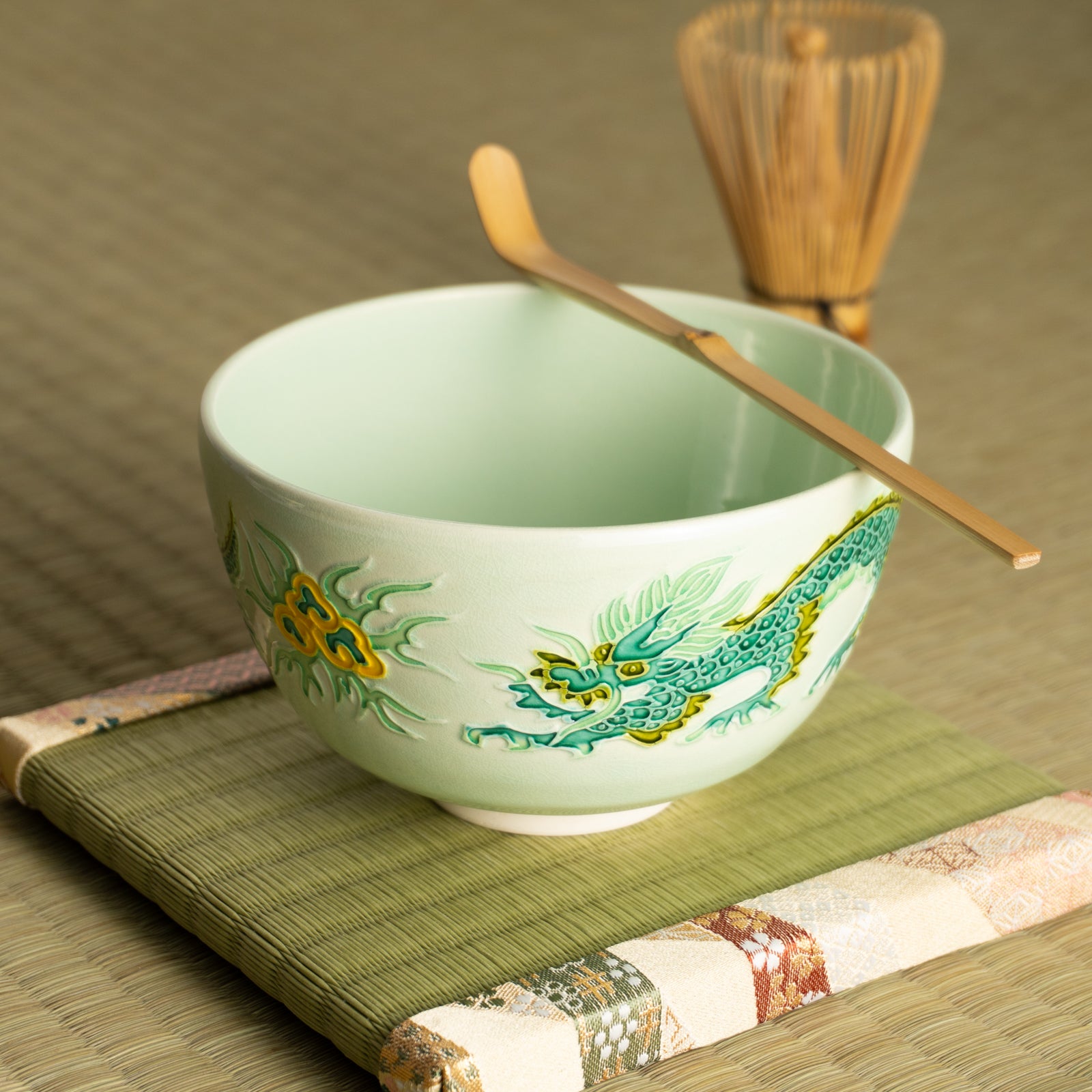 抹茶碗　白緑交趾 "龍"　一如 KOTOPOTTER
