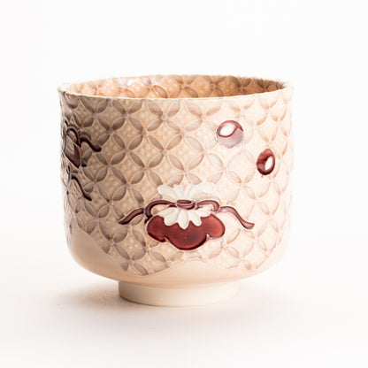 抹茶碗　淡桃"宝尽七宝紋"　一如 KOTOPOTTER