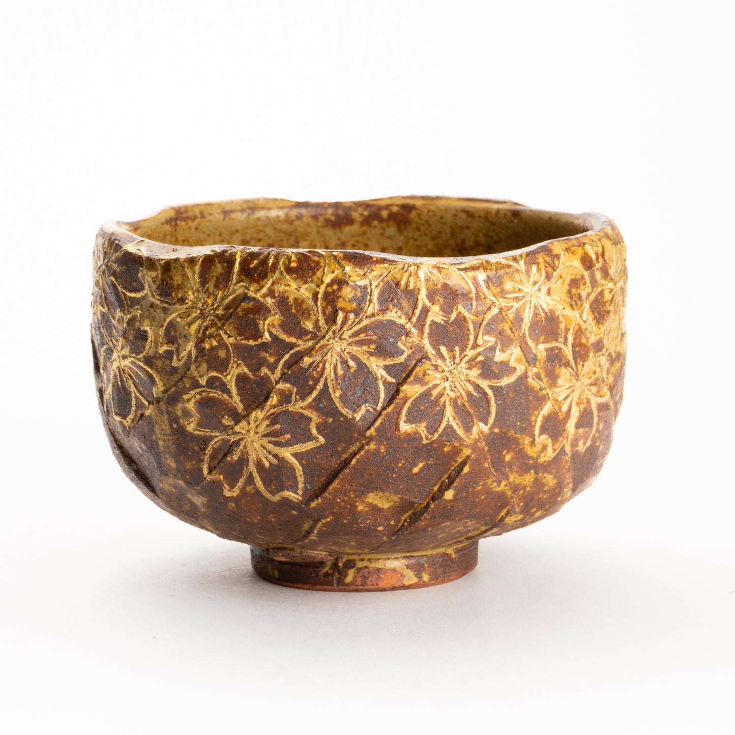 抹茶碗　イラボ金彩"桜之図"　俊山窯 KOTOPOTTER