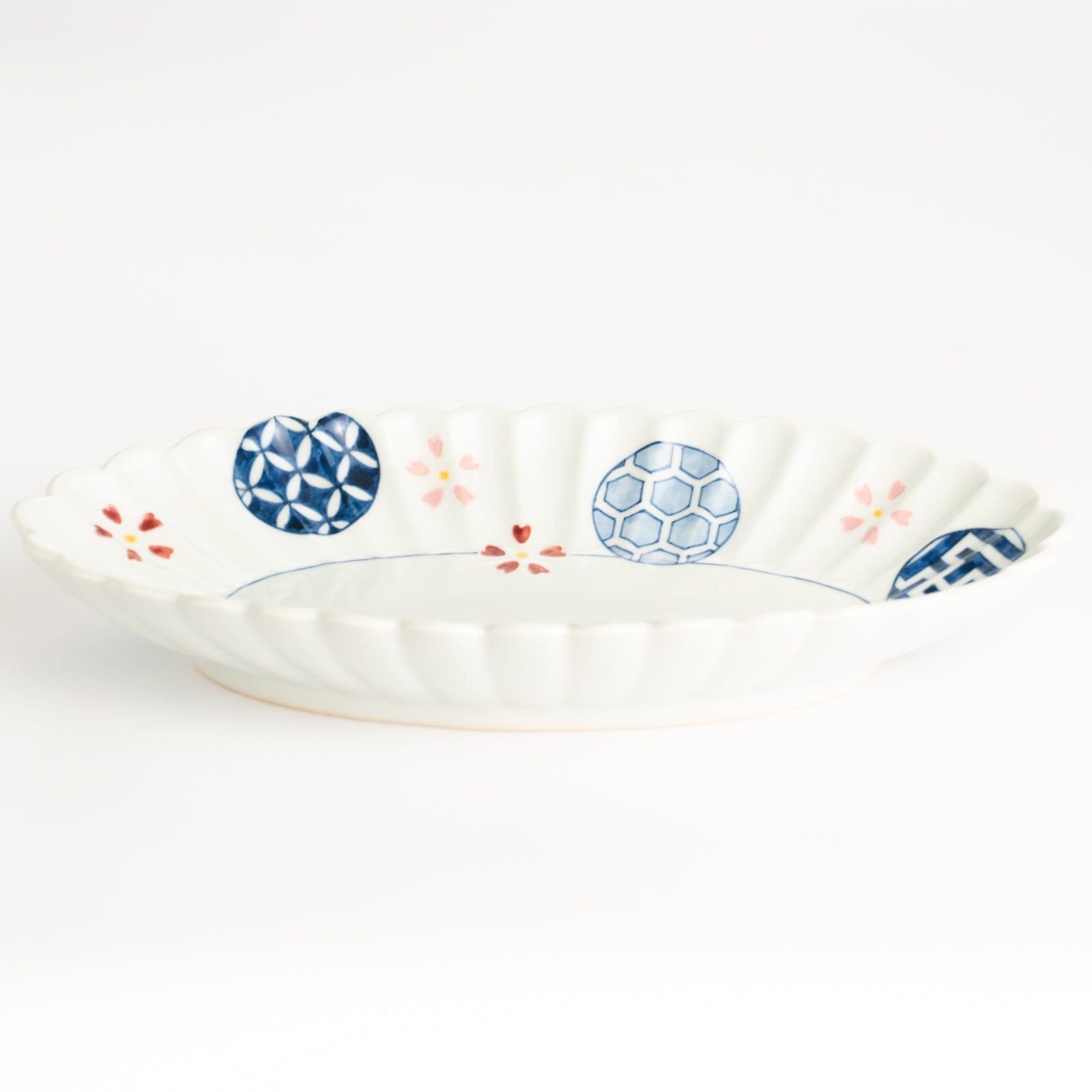 菊割長皿　染付 桜丸紋　秀峰堂 KOTOPOTTER