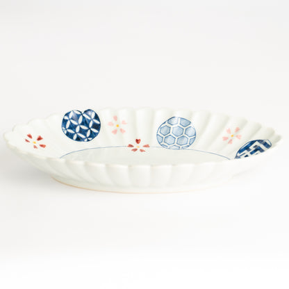 菊割長皿　染付 桜丸紋　秀峰堂 KOTOPOTTER