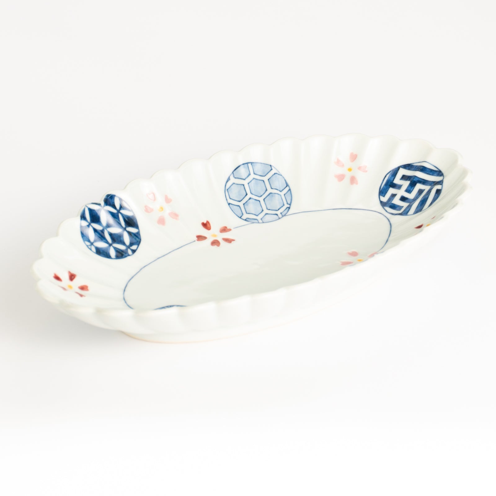 菊割長皿　染付 桜丸紋　秀峰堂 KOTOPOTTER