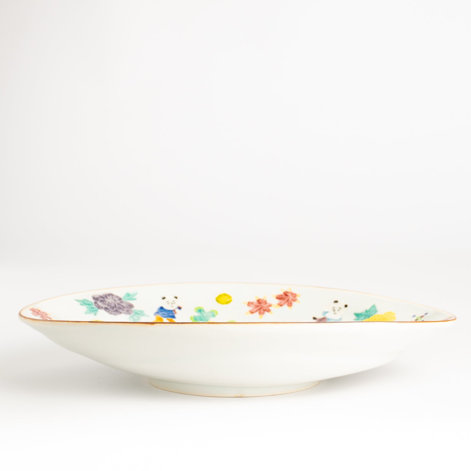 だ円皿　交趾 草花紋唐子　秀峰堂 KOTOPOTTER