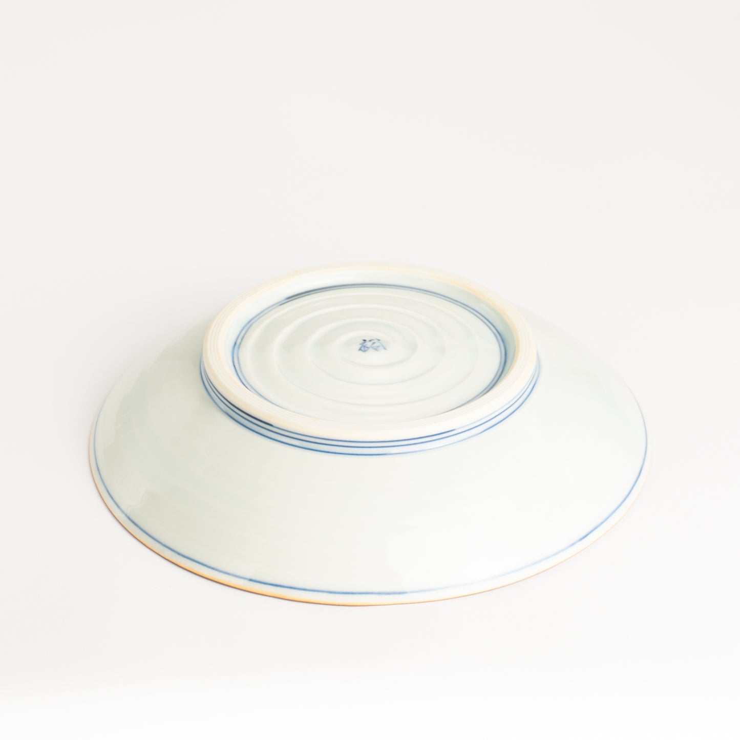七寸皿　交趾一閑人 牡丹 黄　秀峰堂 KOTOPOTTER