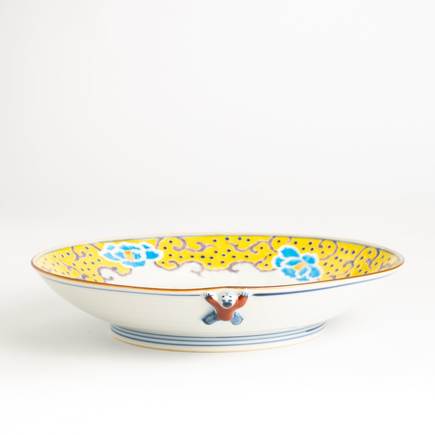 七寸皿　交趾一閑人 牡丹 黄　秀峰堂 KOTOPOTTER