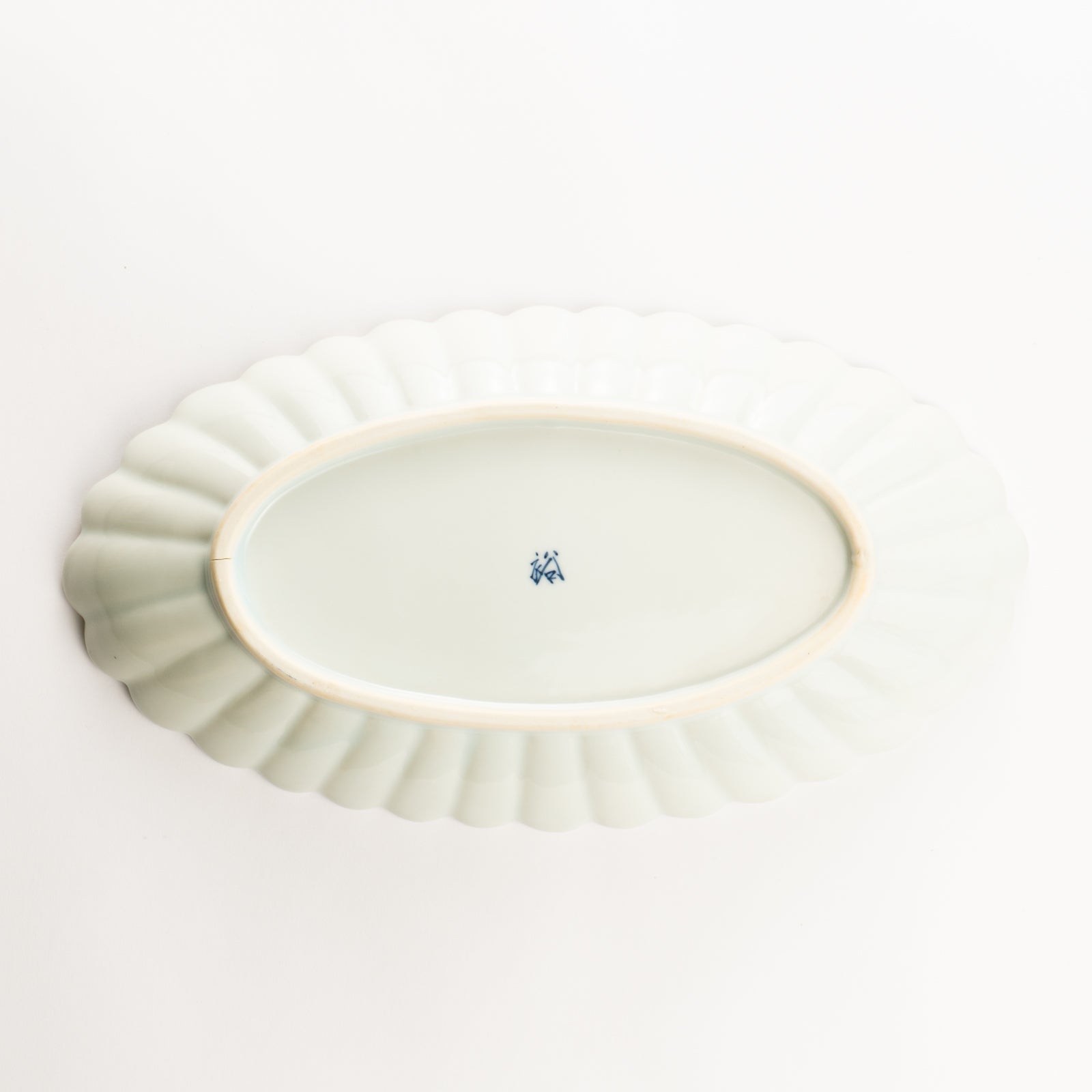 菊割長皿　染付 桜丸紋　秀峰堂 KOTOPOTTER