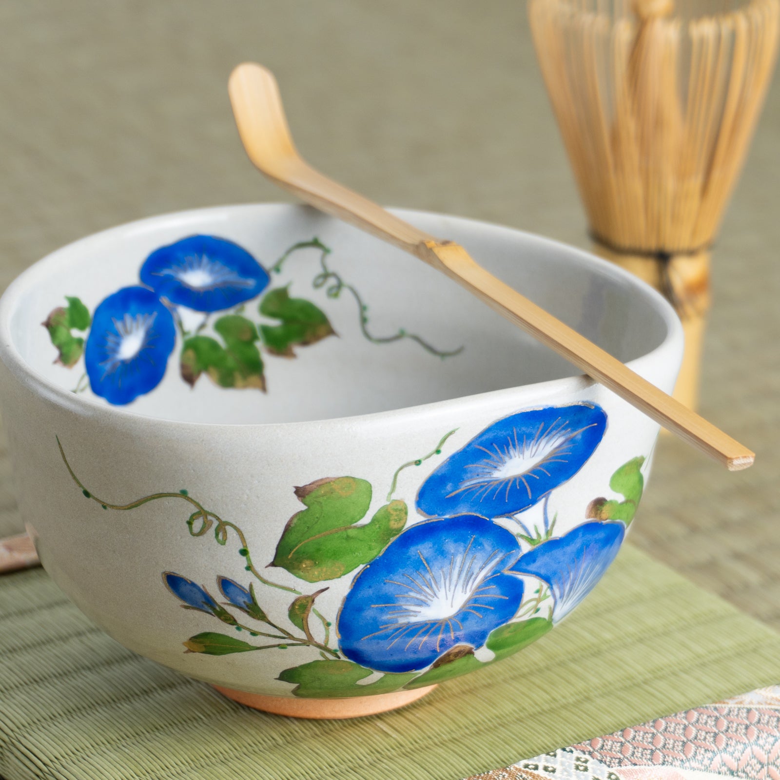 抹茶碗　灰釉"朝顔"　良二 KOTOPOTTER