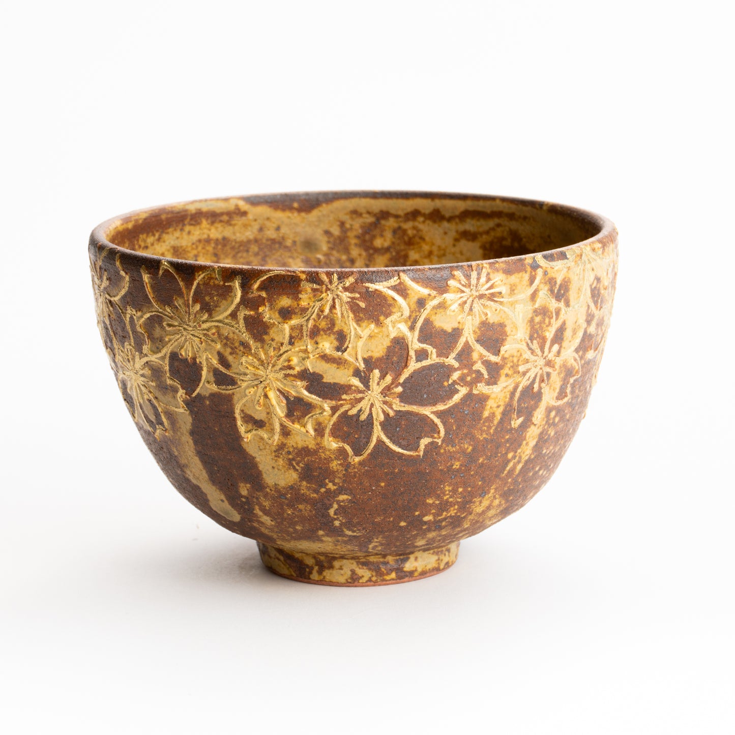 抹茶碗　イラボ金彩"桜図"丸型　俊山窯 KOTOPOTTER