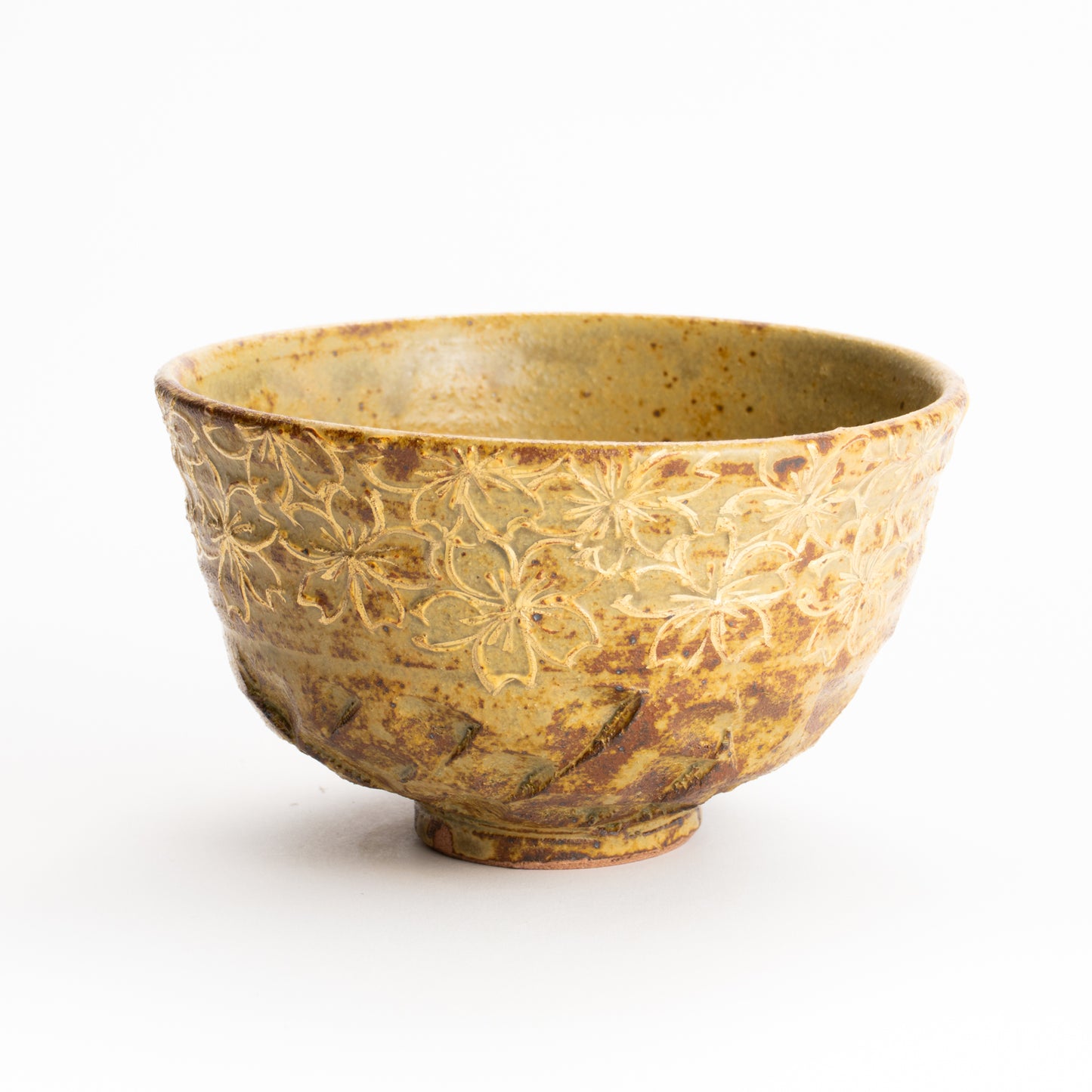 抹茶碗　イラボ金彩"桜図"　俊山窯 KOTOPOTTER