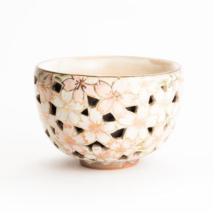 抹茶碗　透かし彫"桜図"　俊山窯 KOTOPOTTER