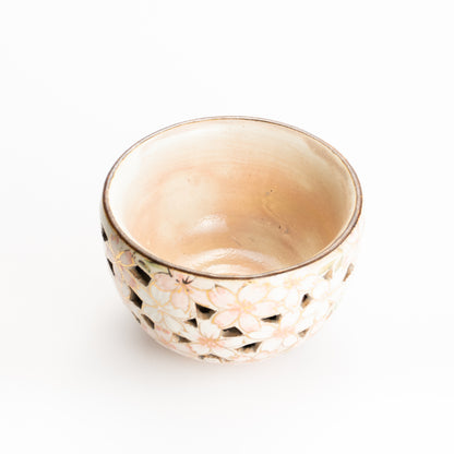抹茶碗　透かし彫"桜図"　俊山窯 KOTOPOTTER