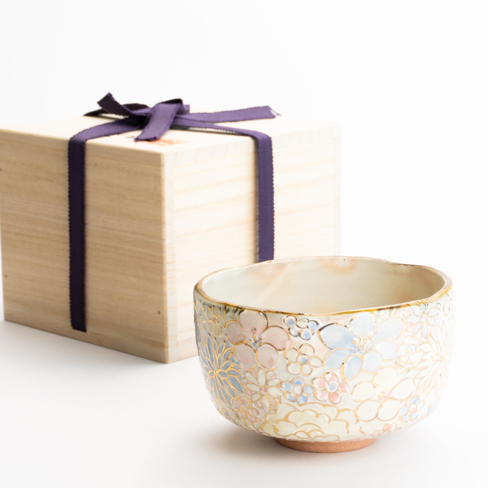 抹茶碗　色絵金彩 花詰　俊山窯 KOTOPOTTER
