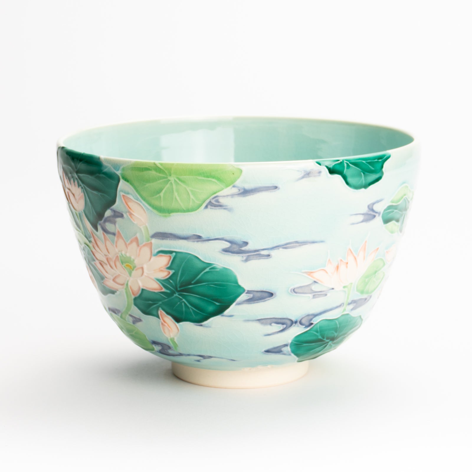 抹茶碗　淡青交趾 "蓮に鯉"　一如 KOTOPOTTER
