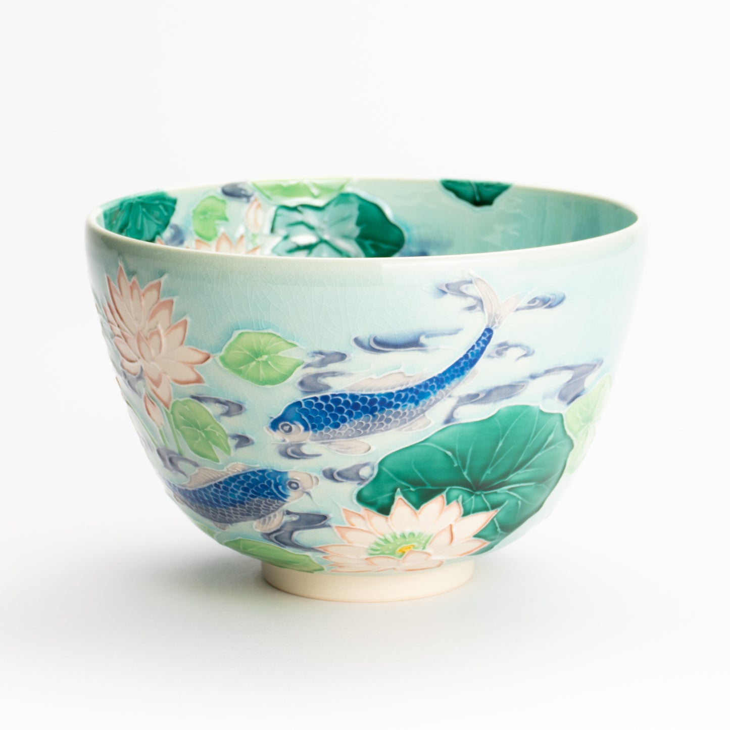 抹茶碗　淡青交趾 "蓮に鯉"　一如 KOTOPOTTER