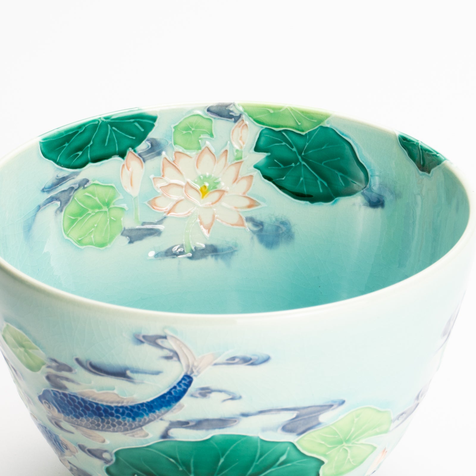 抹茶碗　淡青交趾 "蓮に鯉"　一如 KOTOPOTTER