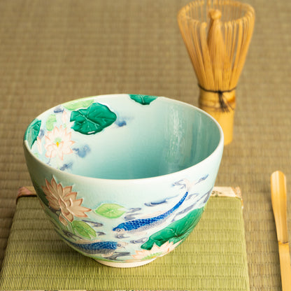 抹茶碗　淡青交趾 "蓮に鯉"　一如 KOTOPOTTER